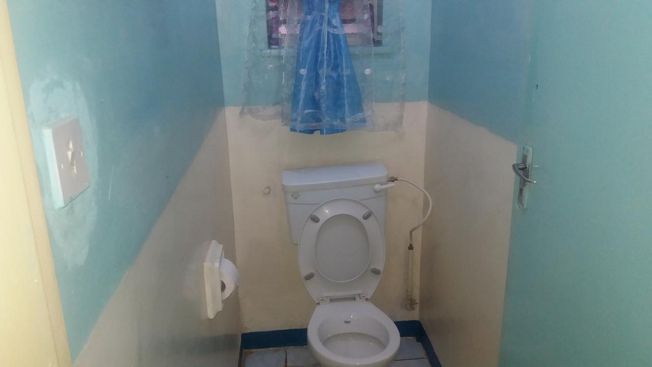 Kumunzi Backpackers Hostel Lusaka Luaran gambar